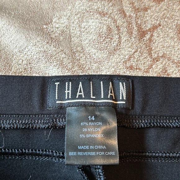 Stretch ribbed pencil skirt - Picture 4 of 4